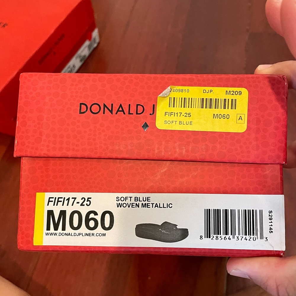 Donald Pliner FIFI Sandal